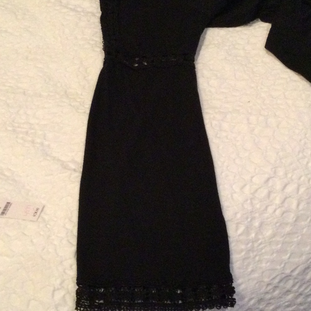 WHBM *B2G1F* long sleeve tee with boho vibe - Picture 6 of 9